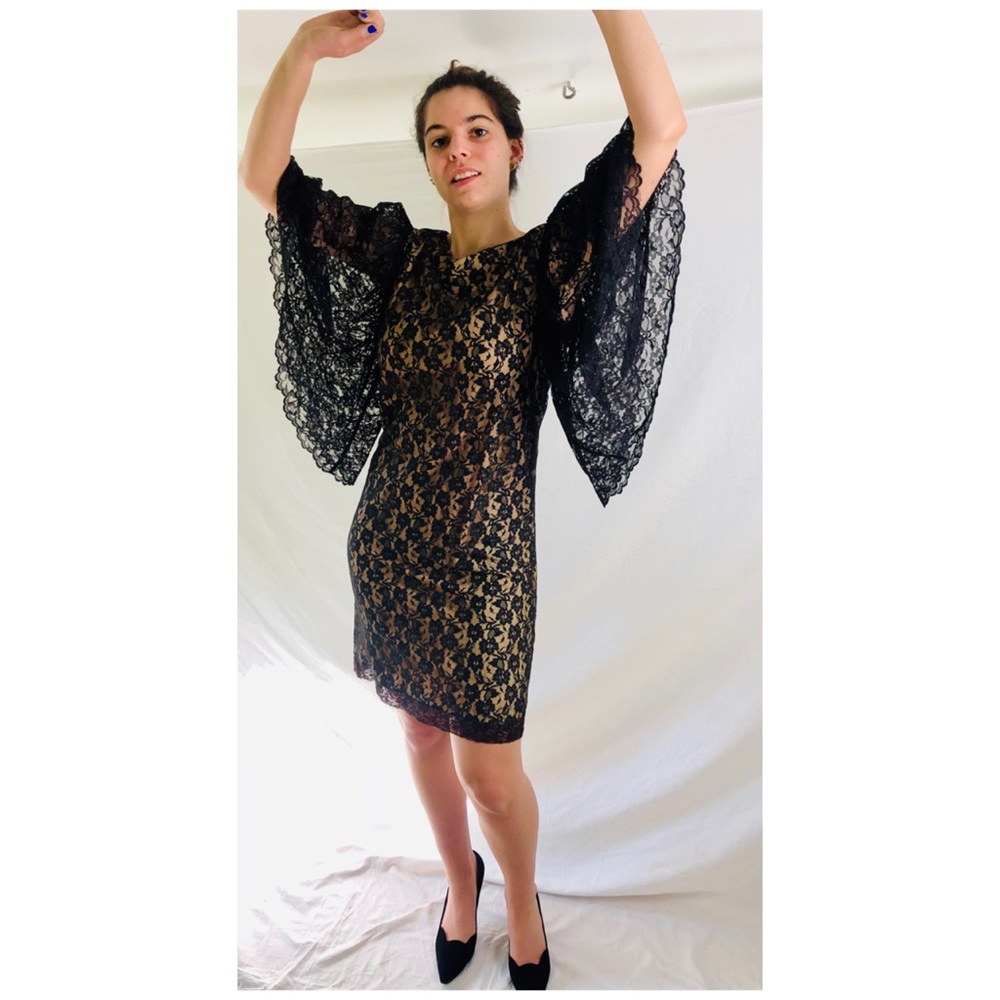 Vintage 60s Black Lace Dress Angel Sleeves Sz 6 - Picture 6 of 8
